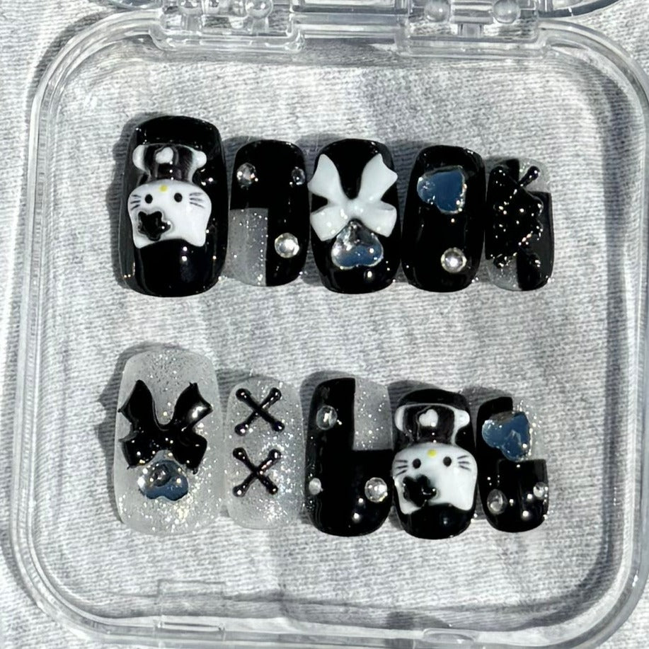 Hello Kitty black set.